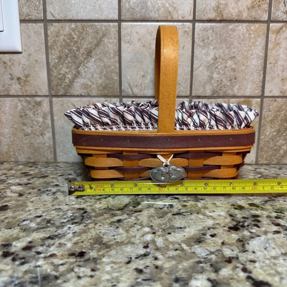 Longaberger 1997 Sweetheart Series Red Sweet Treats Basket Combo Tie On Liner